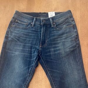 Men’s Lucky Brand Athletic Slim 410 Jeans Size 28 x 30 NEW